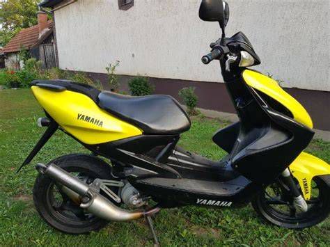 Yamaha Aerox robogó hátsó lengéscsillapítóval