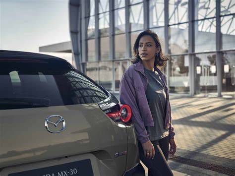 Mazda 6 belső tér modern multimédiás kijelzővel