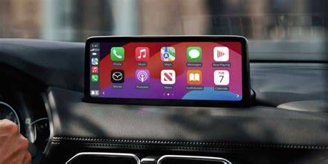 Apple CarPlay felület a Mazda kijelzőjén