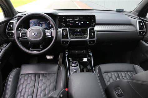 Kia Sorento belső tér és infotainment rendszer