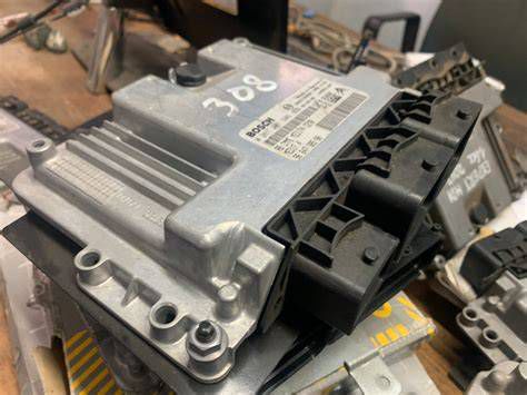 A motor vezérlőegységének (ECU) sematikus ábrája