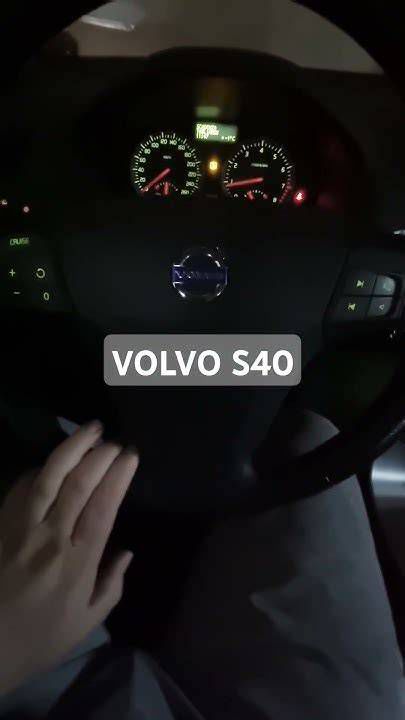 OBDII csatlakozó helye a Volvo S40 műszerfal alatt