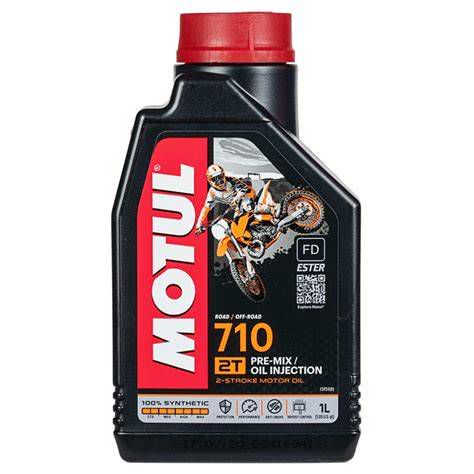 Motul 710 2T szintetikus motorolaj palackja