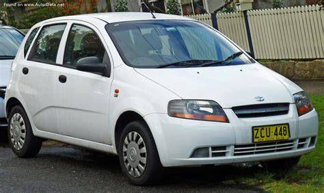 Daewoo Kalos lépcsőshátú külső design és különböző felnik