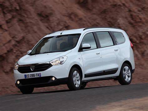 Dacia Lodgy modellfrissítés előtti és utáni összehasonlítása