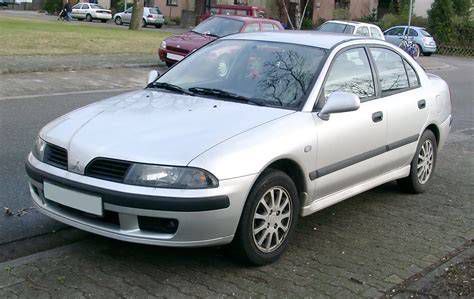 Mitsubishi Carisma 1995-2003 modell