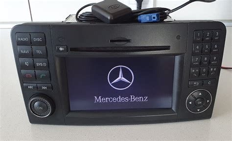 Mercedes Comand APS navigációs kijelző
