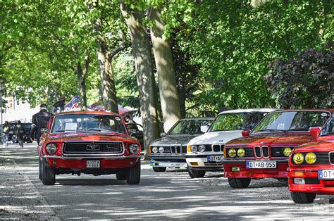 Klasszikus és youngtimer autók a rendezvényen