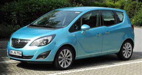 Opel Meriva oldalnézet, kiemelt méretekkel