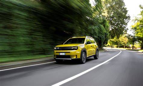 Fiat Idea külső megjelenése és kompakt méretei