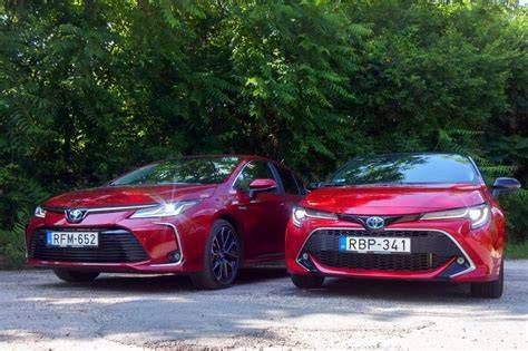 Toyota Corolla Sedan és Hatchback összehasonlítás