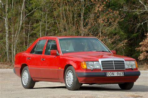 Mercedes W124 dízelmotor kompresszió mérés közben