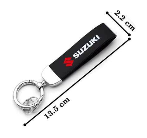 Suzuki logós kulcstartó, különböző anyagtípusok bemutatása