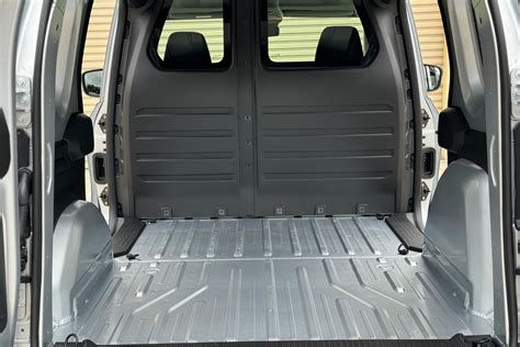 Renault Kangoo csomagtértálca beépített állapotban