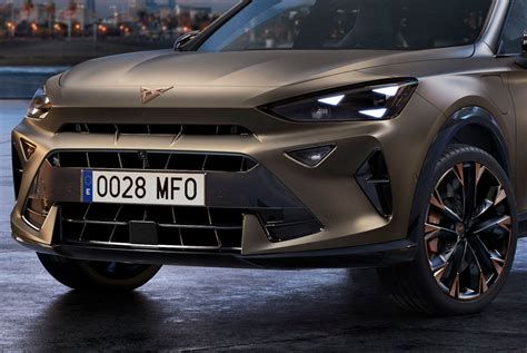 CUPRA Design Elements: Copper Accents and Dynamic Lines