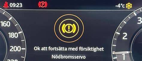 Däcktrycksövervakningssymbol på instrumentpanelen