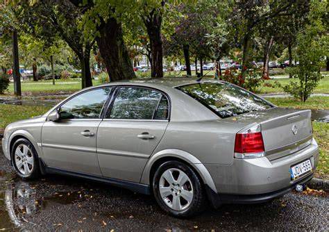 Opel Vectra C motortere, kiemelt hűtőfolyadék tartállyal