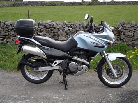 Suzuki XF 650 Freewind motorkerékpár