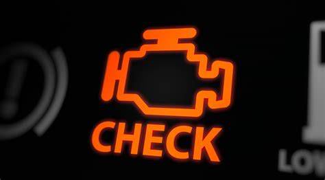 Sárga Check Engine lámpa a műszerfalon