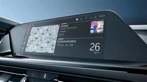 BMW 7.0 operációs rendszer digitális műszerfal látványterve