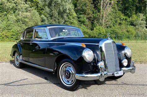 Mercedes-Benz 300