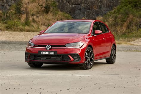 Volkswagen Polo GTI (belső égésű motorral) dinamikus kanyarban