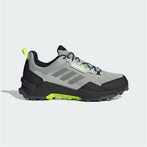 Adidas Terrex logó és hegyi táj