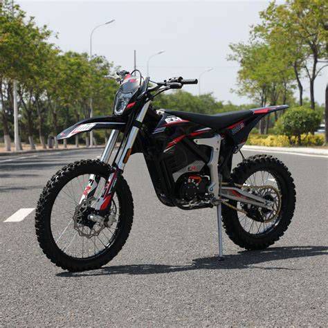 „Road Legal” cross motor gumiabroncs