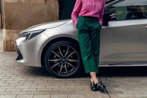 Különböző stílusú Toyota könnyűfém keréktárcsák gyűjteménye