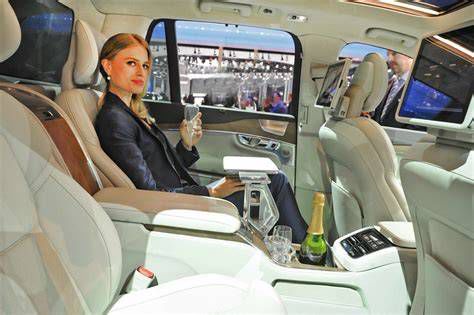 Volvo XC90 Excellence belső tér, kiemelve a luxus felszereltséget