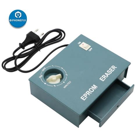 EPROM chip és UV törlő a korai chiptuning eszközök közül