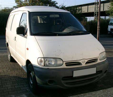 Nissan Vanette Cargo vonóhorog felszerelt állapotban