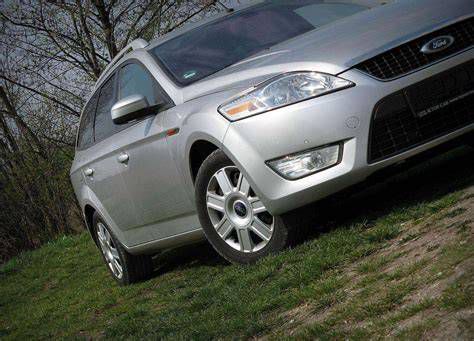 Ford Mondeo MKIV futómű alulnézet