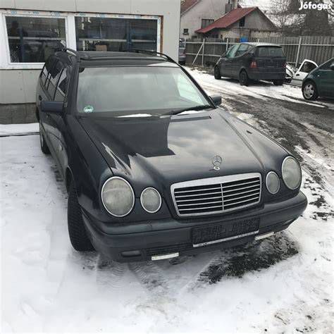Bontott Mercedes W210 alkatrészek raktára