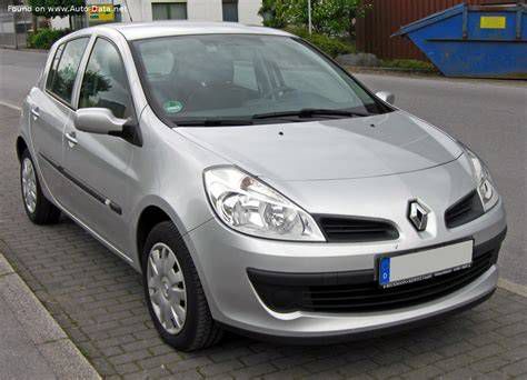Renault Clio III karosszéria elemek