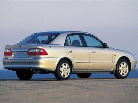 A Mazda 626 GF profilból