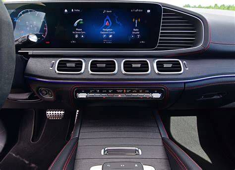 Mercedes-AMG GLE infotainment és digitális kijelzők
