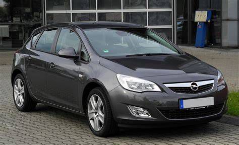 Opel Astra J fékbetét csere útmutató