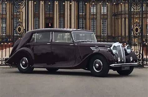 Daimler DE27 limuzin