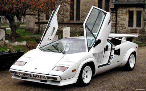 Lamborghini Countach klasszikus sportautó