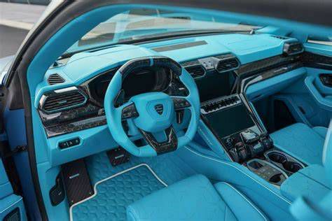 Lamborghini Urus műszerfal és belső tér
