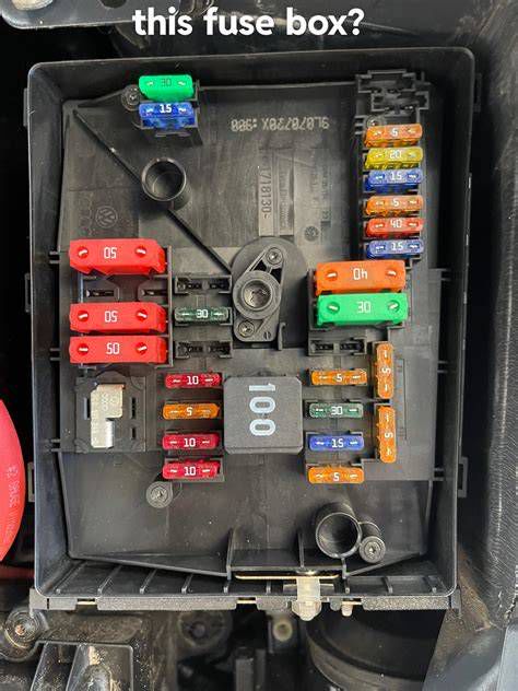 Comparison of VW Jetta CE1 and CE2 fuse boxes