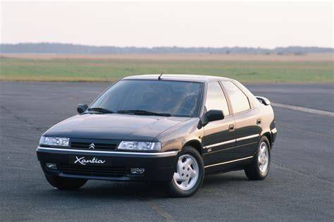 Citroen Xantia 2. széria profilból