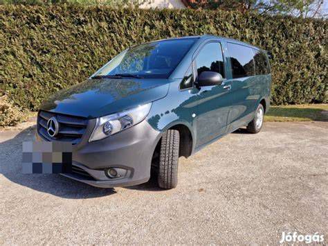 Mobil autószerelő jármű