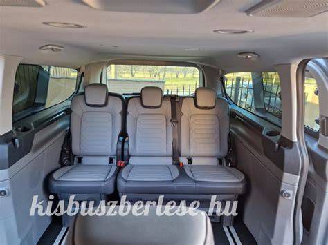 Családok utazása kisbusszal