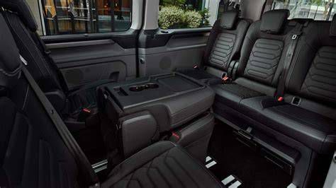 Ford Tourneo Custom beltér