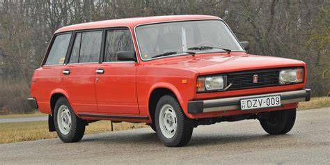 Régi Lada Kombi autó