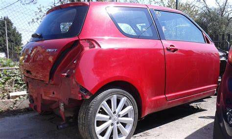 Suzuki Swift (2005-2010) bontott és új lámpatestek