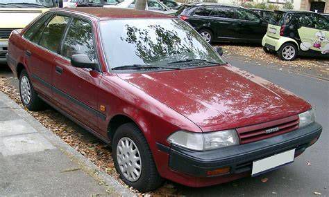 Toyota Carina II modell az úton