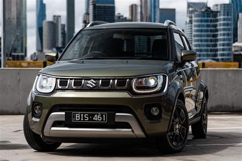 Suzuki Ignis autópályán haladva